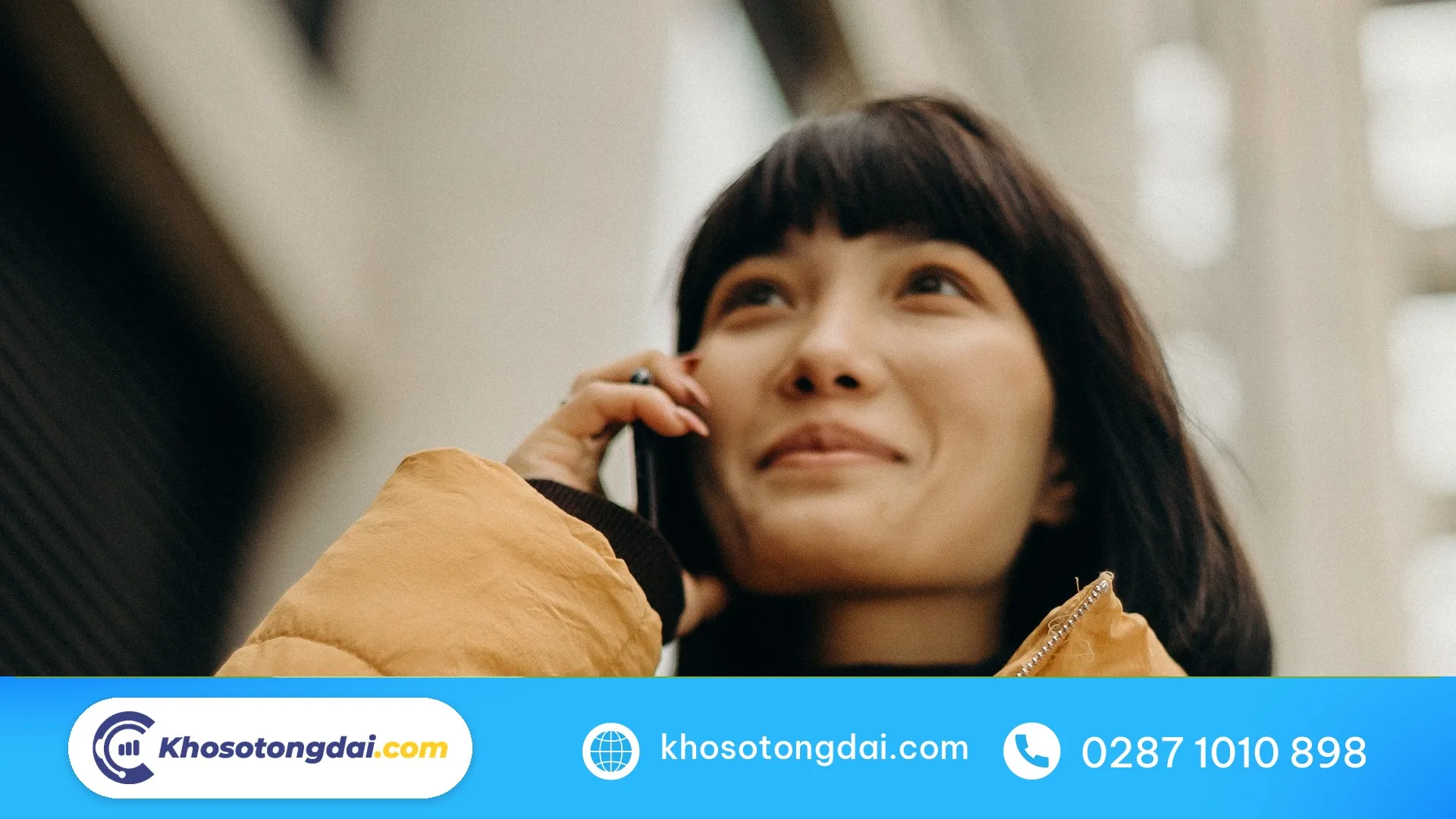 Khách hàng gọi hotline doanh nghiệp bằng điện thoại di động